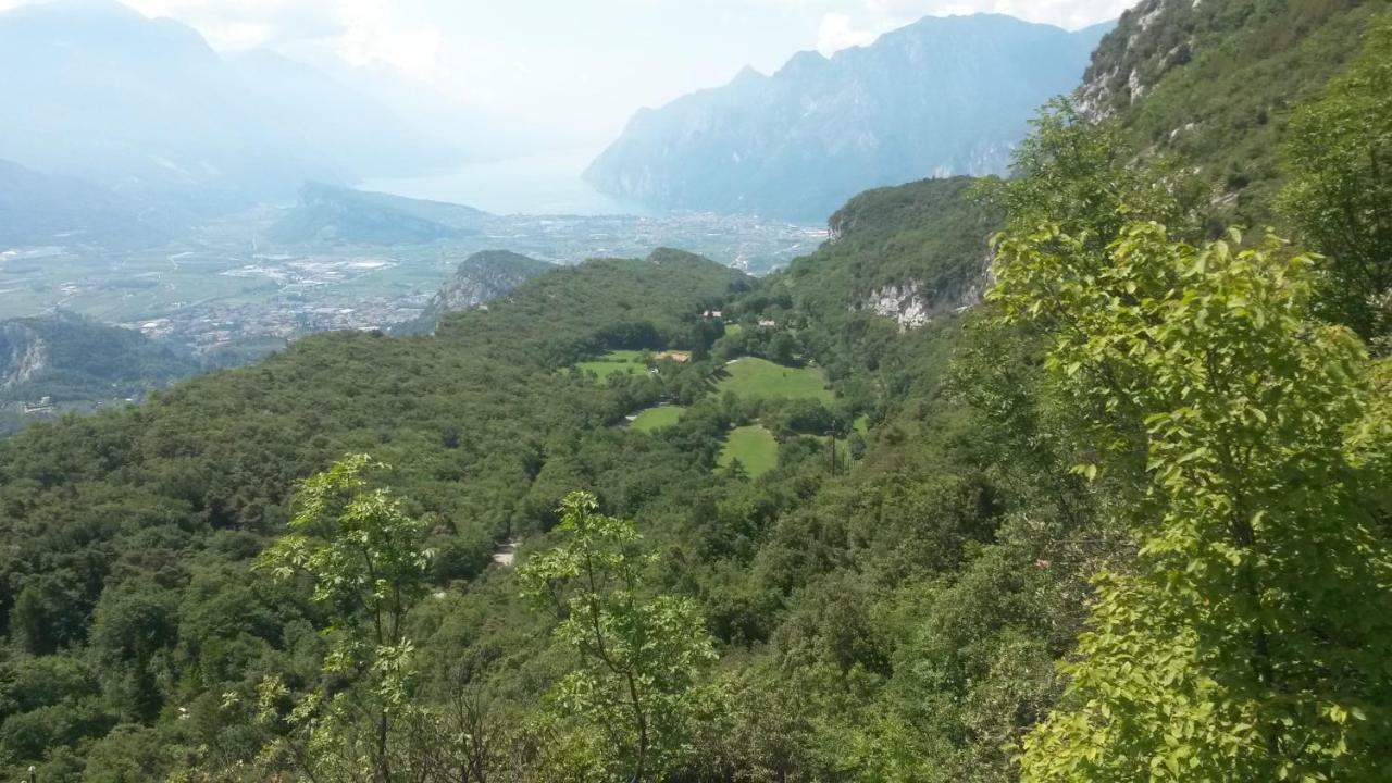 Maso Mandrea Villa Arco Bagian luar foto